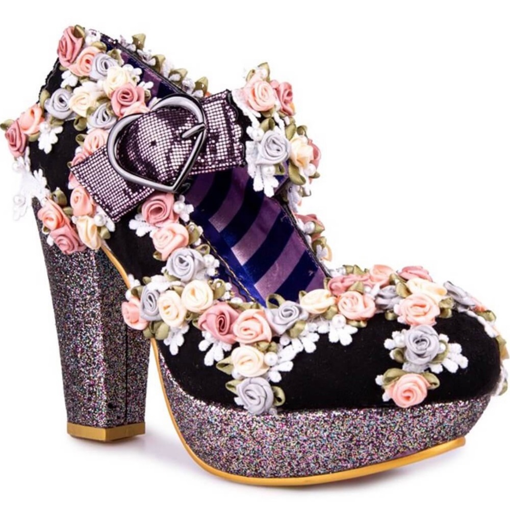 Last size! CozyQuilt x Irregular Choice